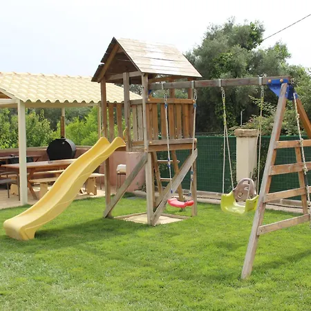 Villa A&m House & Playground