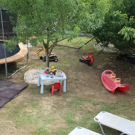 A&m House & Playground Villa