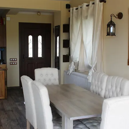 A&m House & Playground Villa *